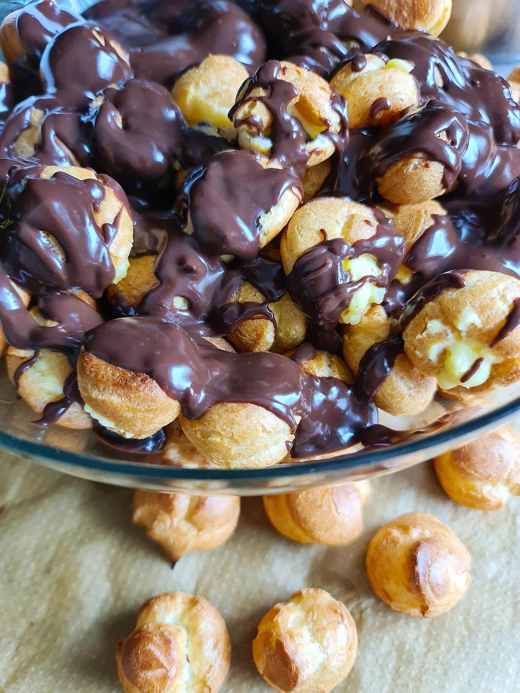 Vanilla Profiteroles In Chocolate Cream - Desserts